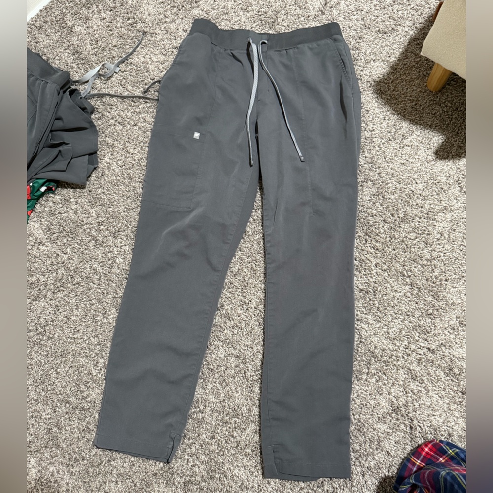 Fabletics women’s Charcoal Joggers